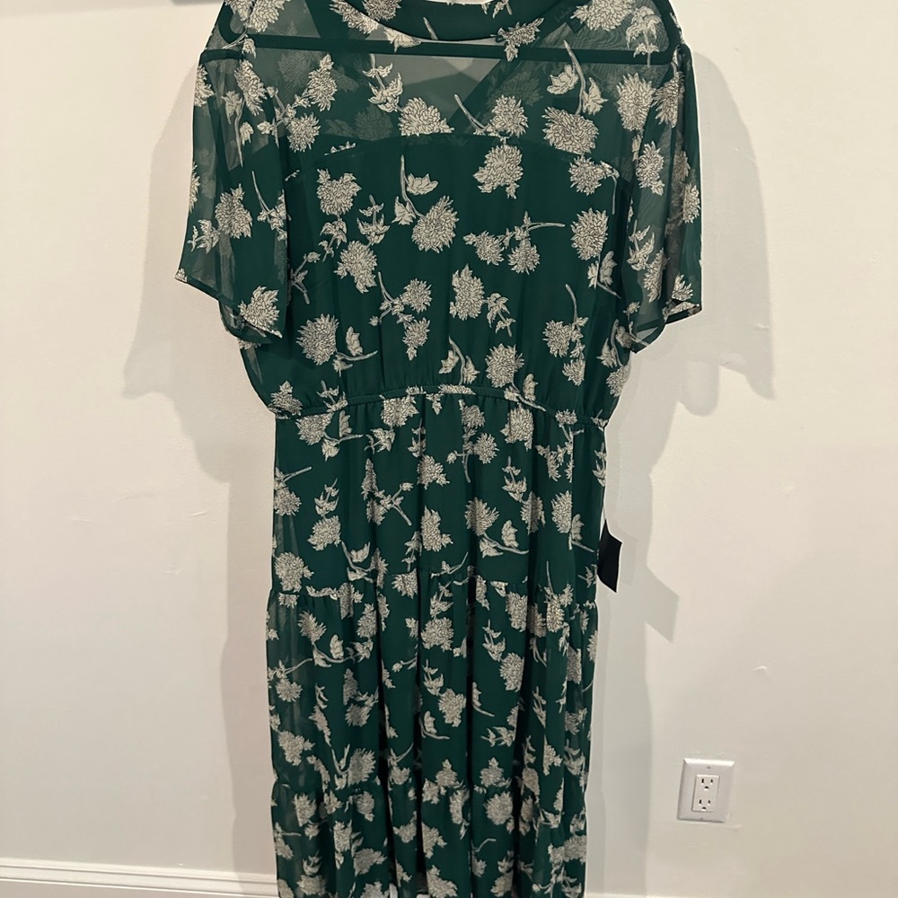Midi green dress